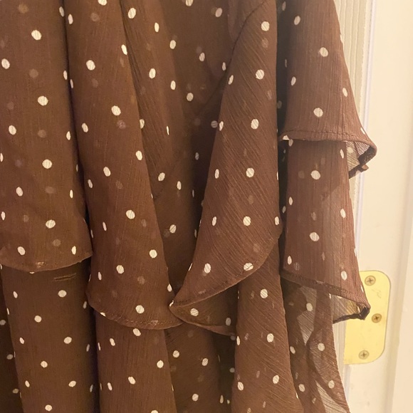 Cato Plus Size Brown Polka Dot Top - Picture 6 of 6